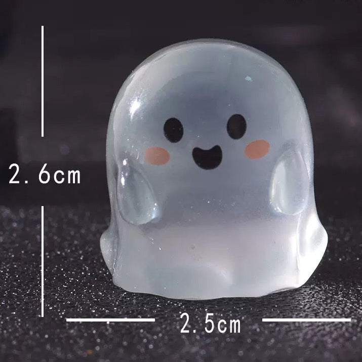 Ghost resin charm size and weight reference