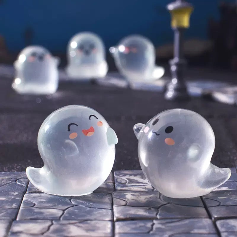 Cute translucent ghost resin charms