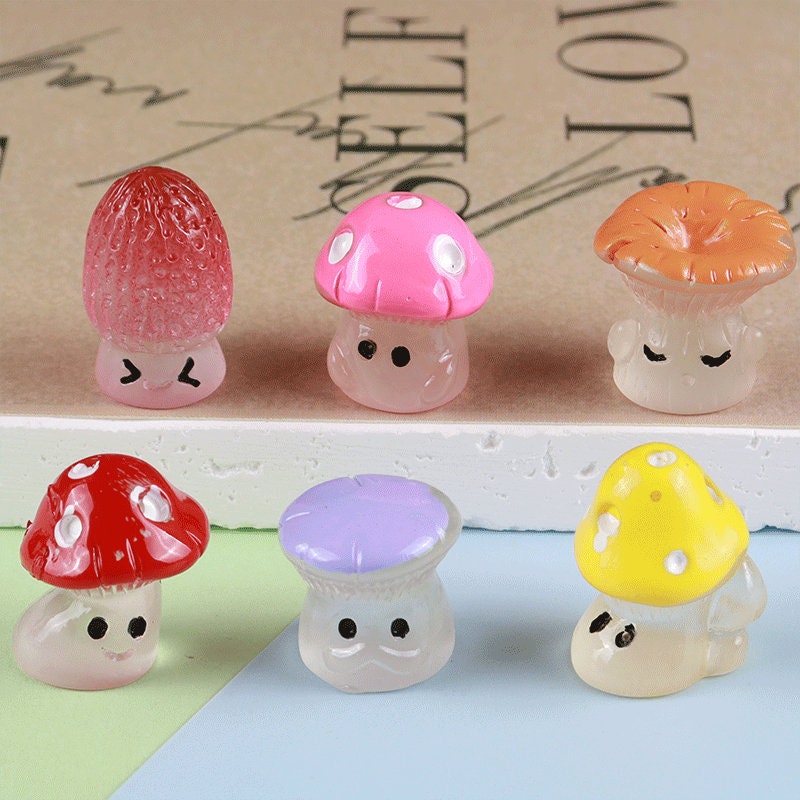 Glow in the Dark Mushroom Resin Charms luminous flatback resin cabochons for DIY crafts