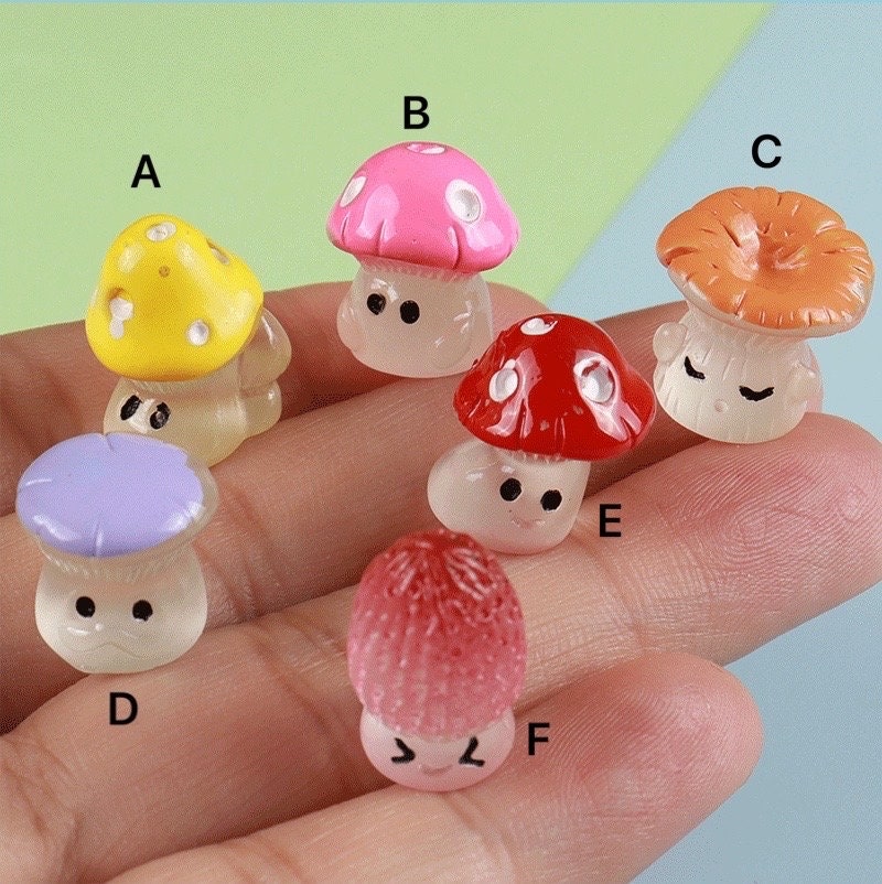 Glow in the Dark Mushroom Resin Charms luminous flatback resin cabochons for DIY crafts