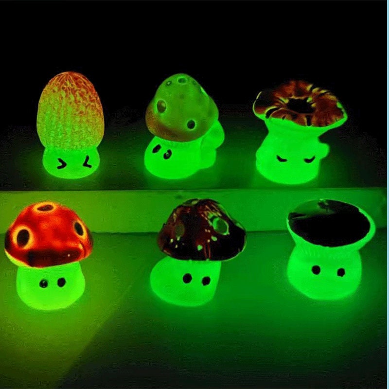 Glow in the Dark Mushroom Resin Charms luminous flatback resin cabochons for DIY crafts