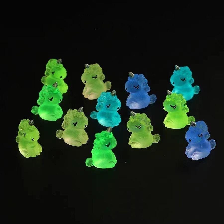 Glow in the Dark Unicorn & Horse Resin Charms | Luminous Flatback Cabochons for DIY Crafts & Phone Case Decoration (26x20mm)