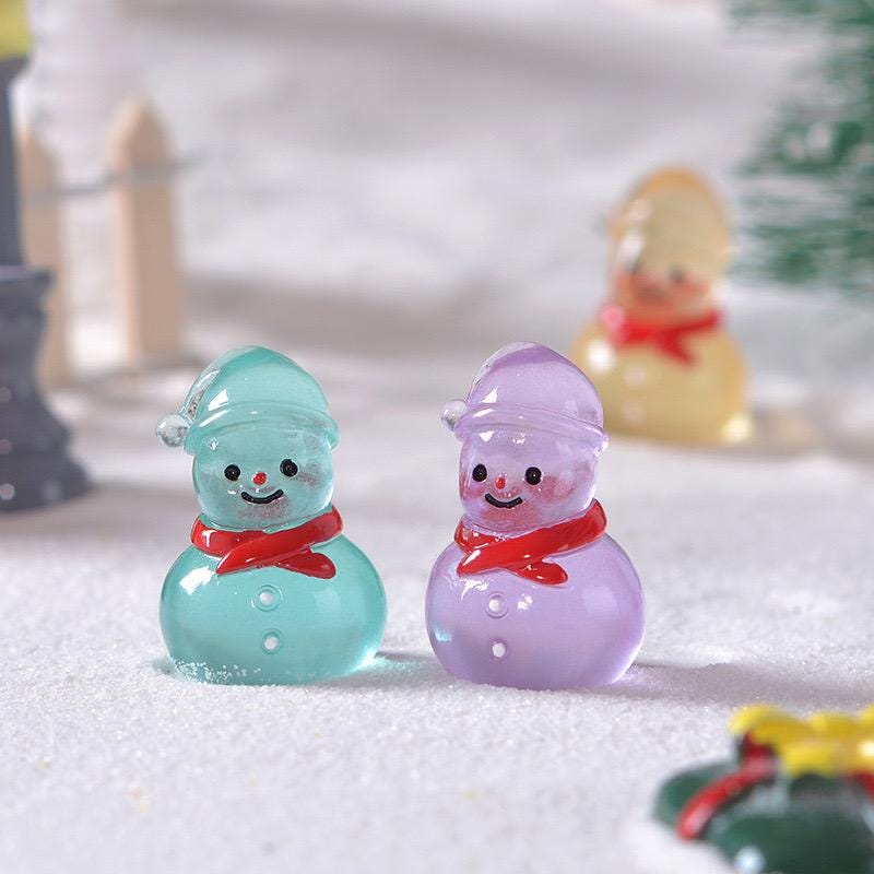 Glow in the dark snowman resin charm cabochon for DIY crafts and decoden