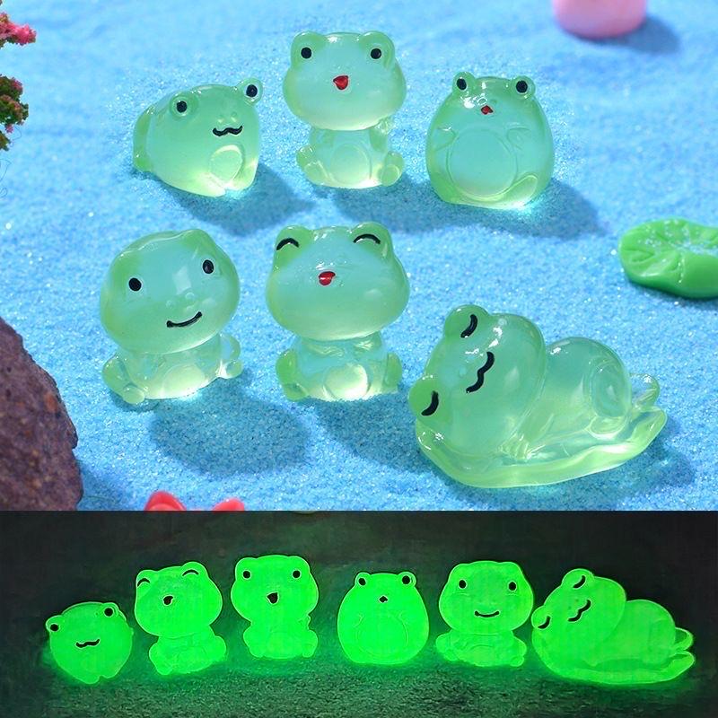Glow in the dark frog resin charm cabochon for DIY crafts and decoden