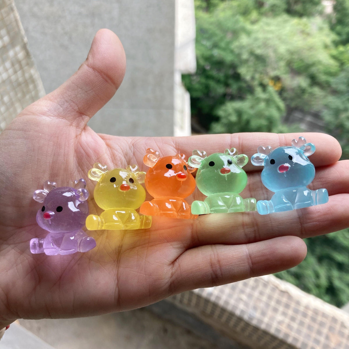 Glow in the Dark Deer Resin Charms | Luminous Christmas Flatback Cabochons for DIY Crafts (28x23mm)
