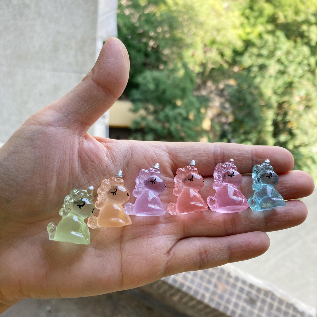 Glow in the Dark Unicorn & Horse Resin Charms | Luminous Flatback Cabochons for DIY Crafts & Phone Case Decoration (26x20mm)