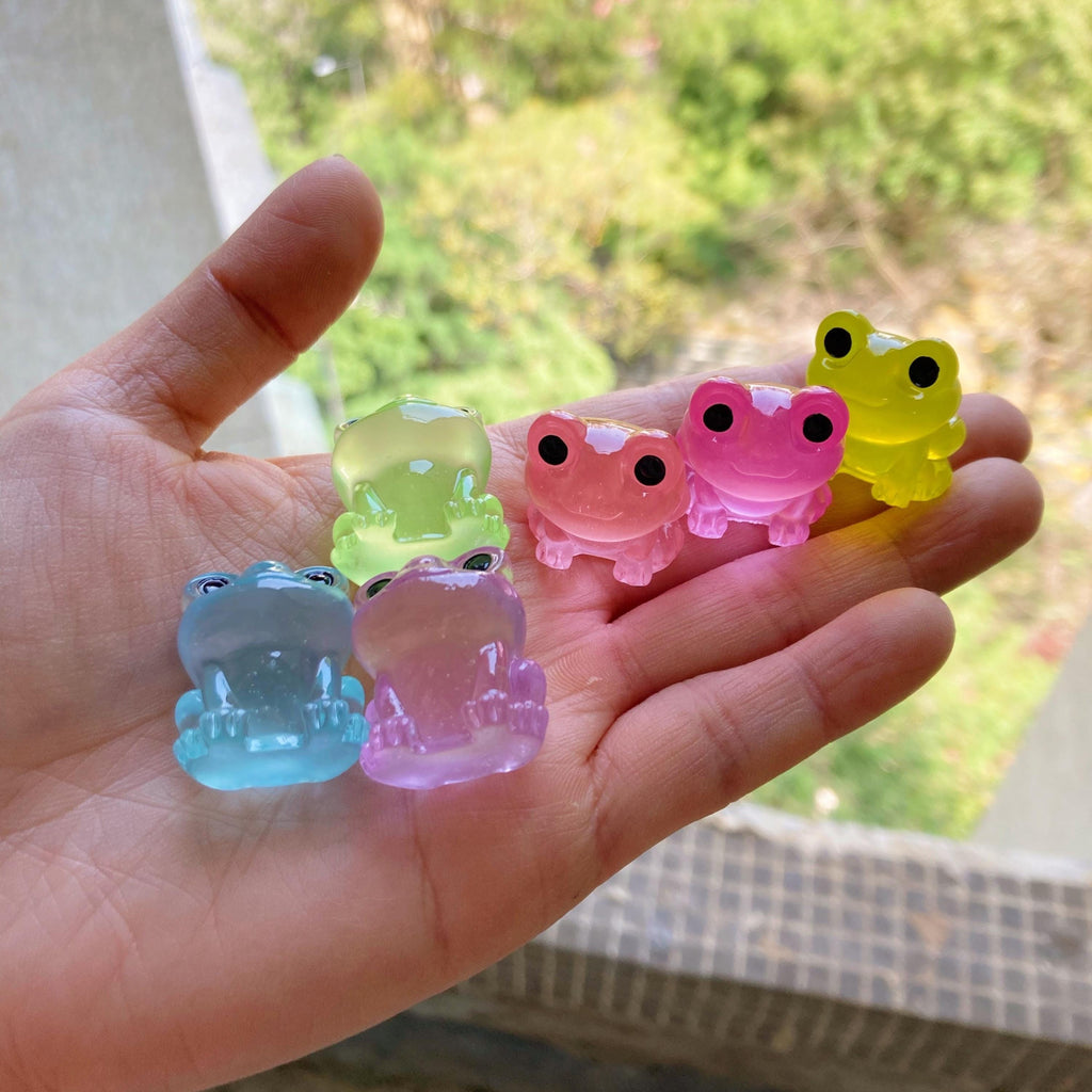 Glow in the Dark Mini Frog Resin Cabochons luminous flatback resin cabochons for DIY crafts
