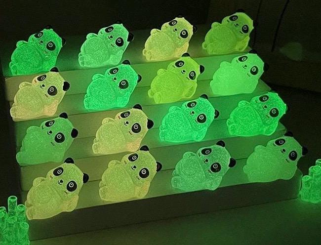 Assorted glow in the dark animal resin cabochons for crafts