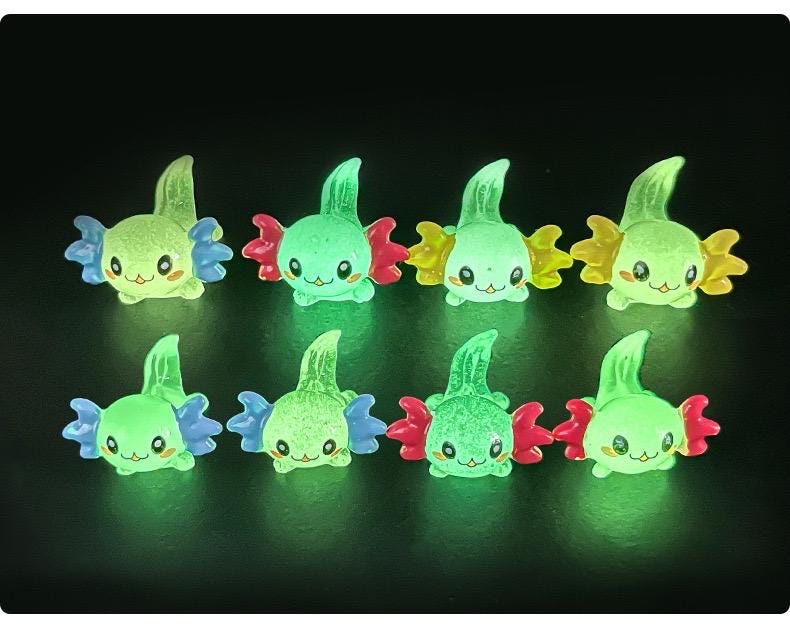 Glow in the Dark Salamander Resin Cabochons luminous flatback resin cabochons for DIY crafts