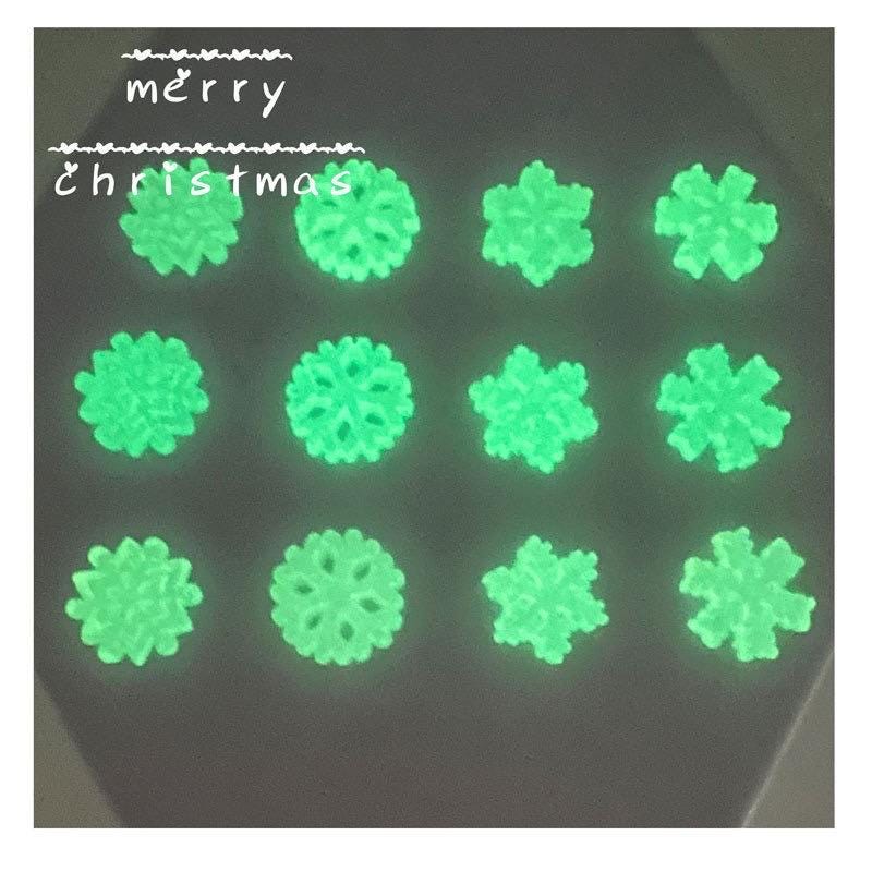 Glow in the Dark Snowflake Resin Charms luminous flatback resin cabochons for DIY crafts