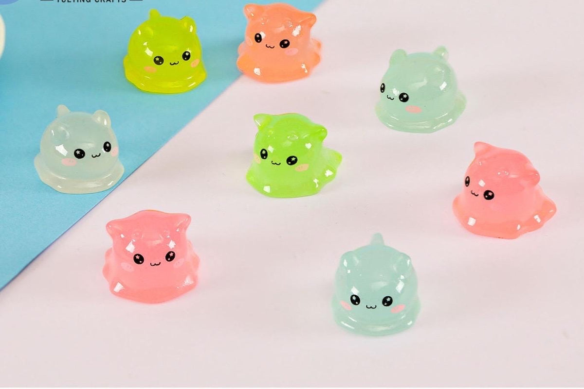 Glow in the dark animal resin charm cabochon for DIY crafts and decoden