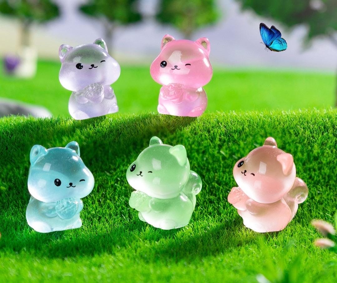 Glow in the Dark Squirrel Resin Charms luminous flatback resin cabochons for DIY crafts