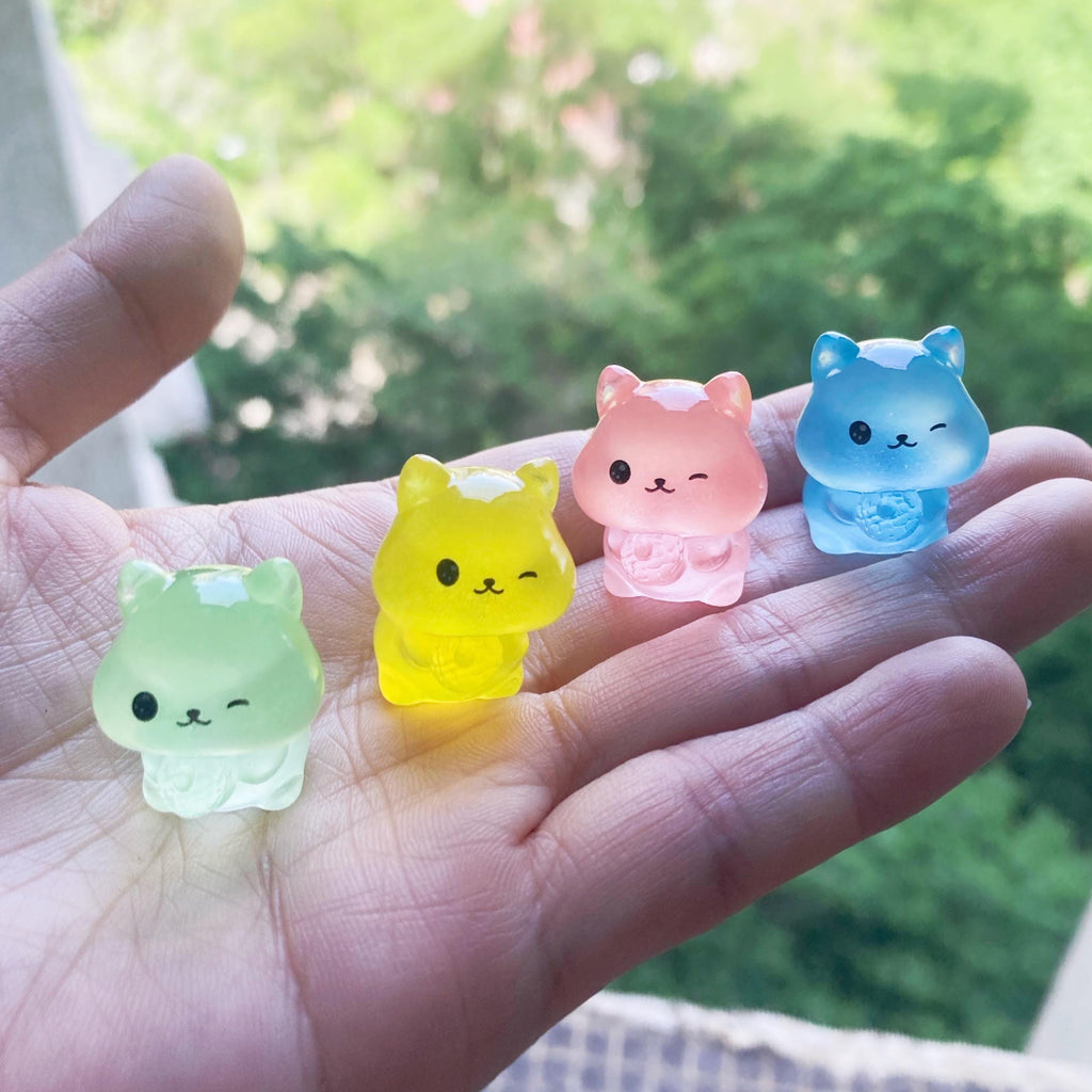 Glow in the Dark Squirrel Resin Charms luminous flatback resin cabochons for DIY crafts
