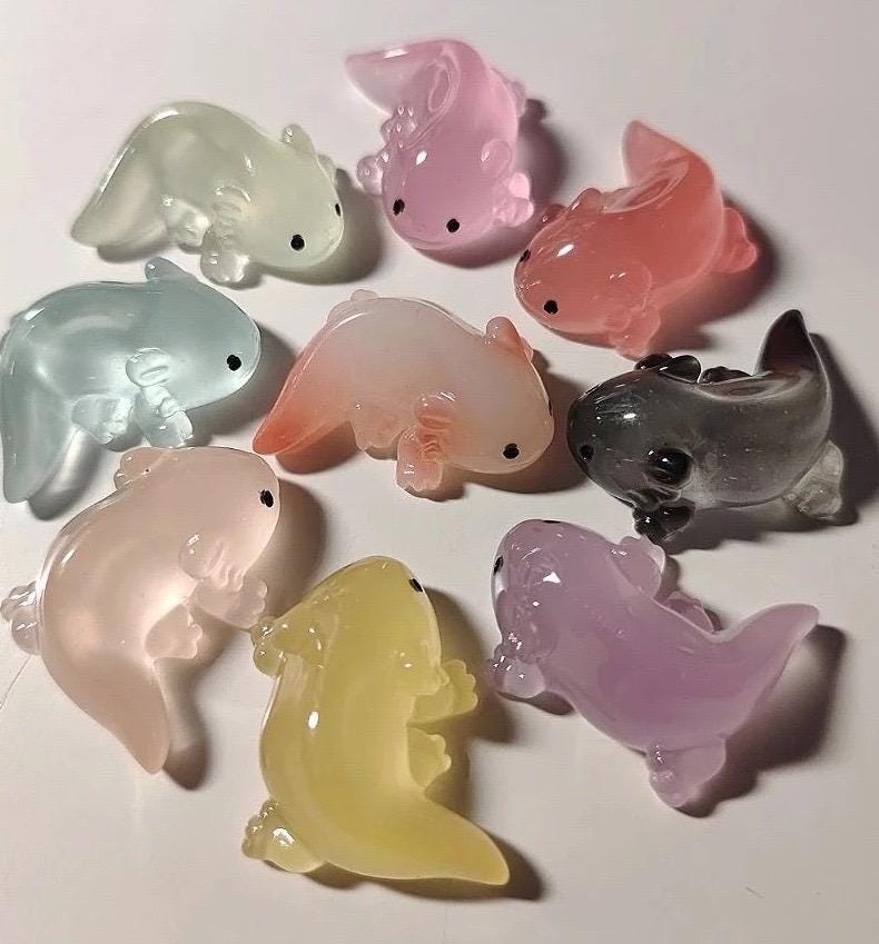 Glow in the Dark Salamander Resin Charms luminous flatback resin cabochons for DIY crafts