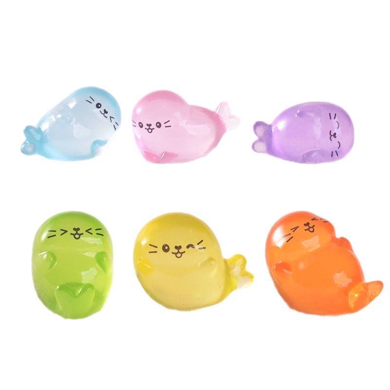 Glow in the Dark Seal Pup Resin Charms | Luminous Flatback Cabochons for DIY Crafts & Jewellery Making (10x18mm)
