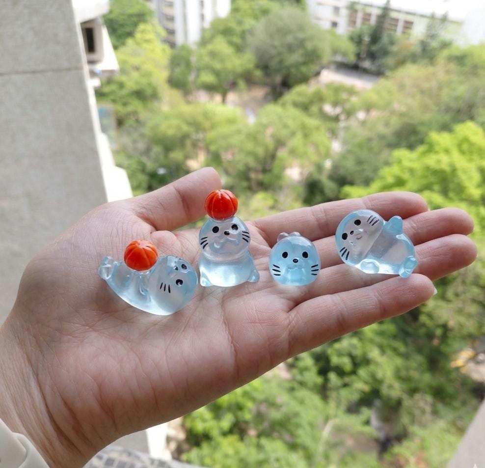 Cute seal pup glow in the dark resin cabochons for ocean crafts