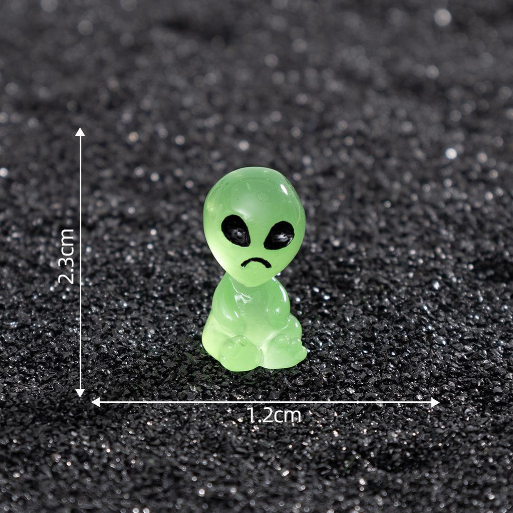 Glow in the Dark Alien Resin Charms | Luminous Space Creature Flatback Cabochons for DIY Crafts, Jewellery Making & Earrings