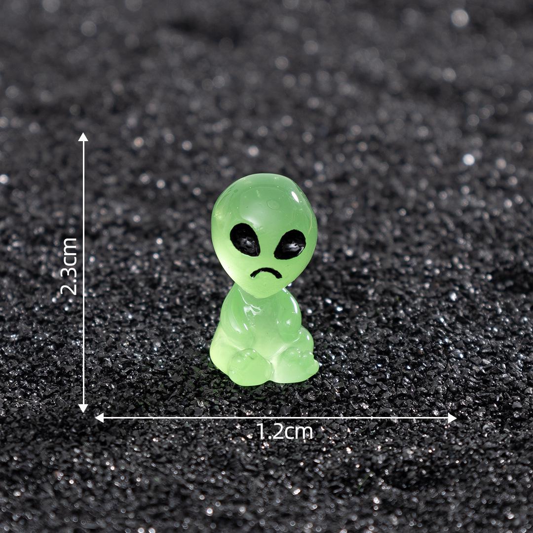 Glow in the Dark Alien Resin Charms | Luminous Space Creature Flatback Cabochons for DIY Crafts, Jewellery Making & Earrings