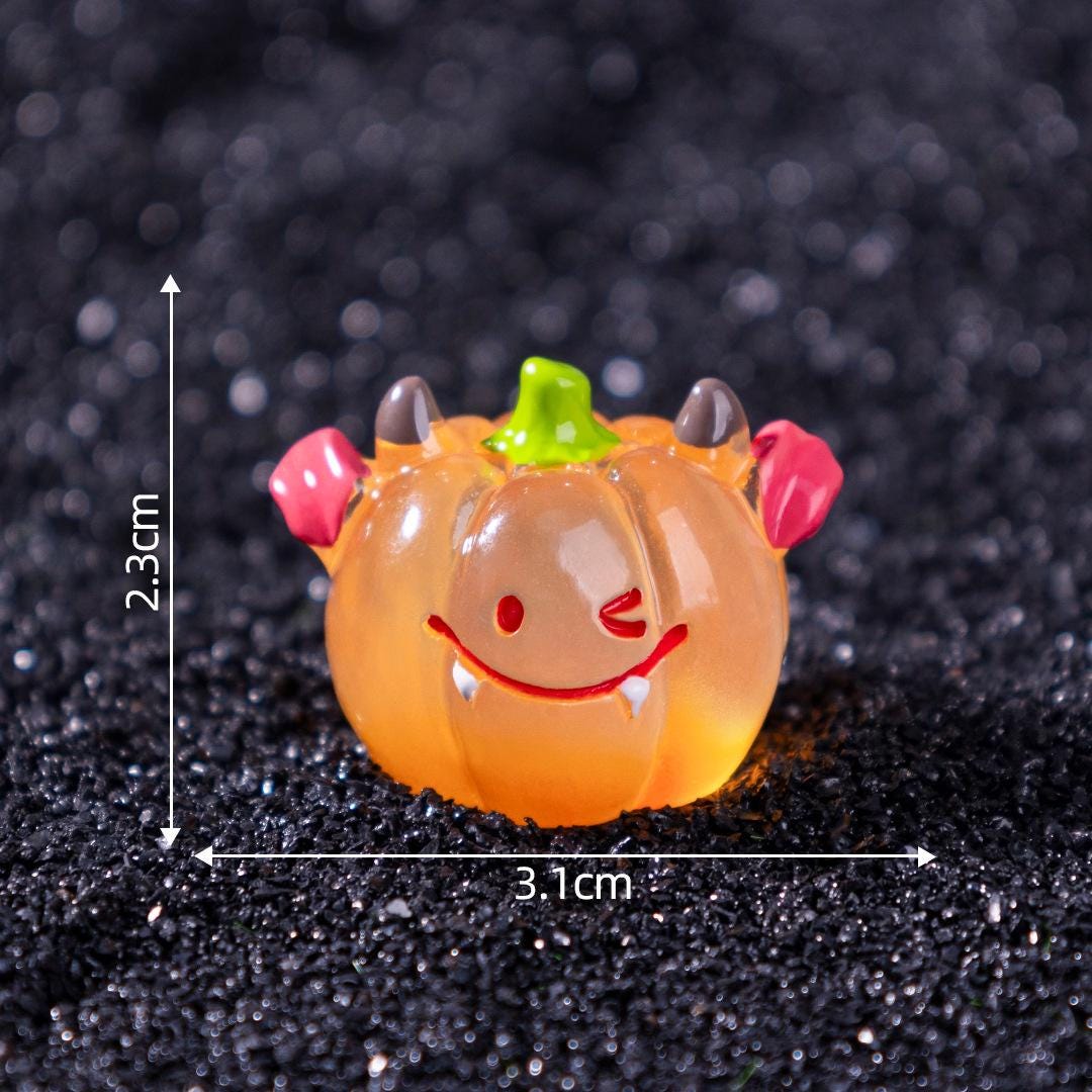 Glow in the Dark Halloween Pumpkin Resin Charms | Luminous Flatback Cabochons for DIY Crafts, Jewellery Making & Earrings