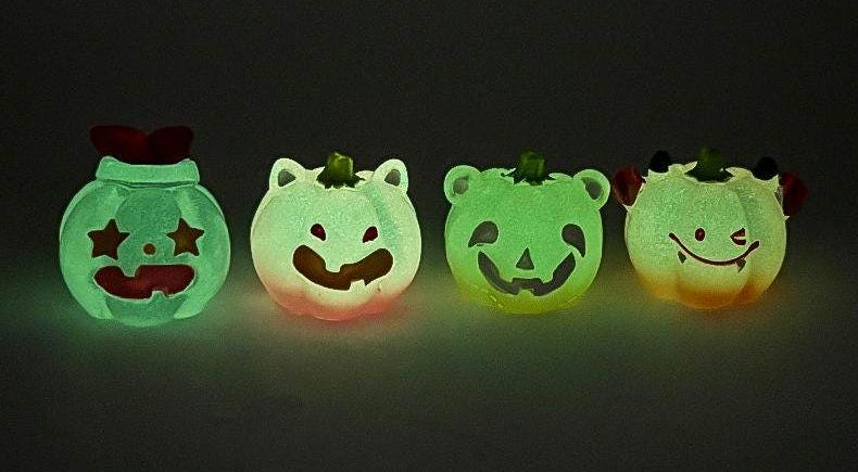 Glow in the Dark Halloween Pumpkin Resin Charms | Luminous Flatback Cabochons for DIY Crafts, Jewellery Making & Earrings